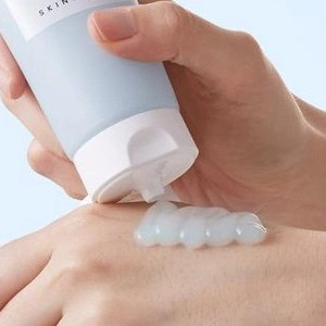 SKIN1004 Madagascar Centella Hyalu-Cica Sleeping Pack 100ml