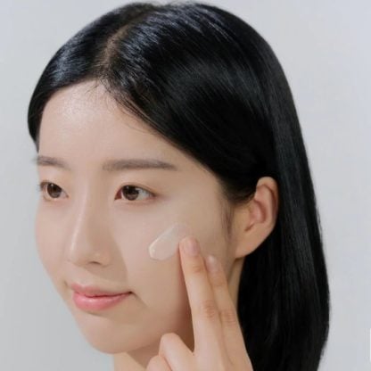 SKIN1004 Madagascar Centella Tone Brightening Tone-Up Sunscreen 50ml