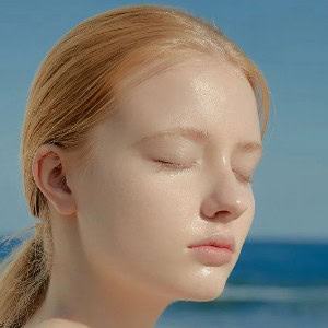 SKIN1004 MADAGASCAR CENTELLA HYALU-CICA BRIGHTENING TONER