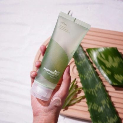 [ISNTREE] ALOE SOOTHING GEL MOISTURE TYPE, ALOE VERA 80% 150ML