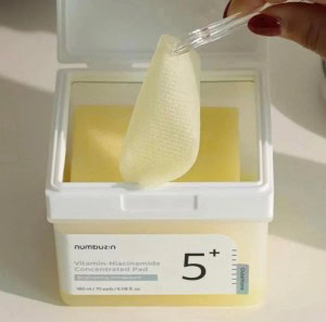 NUMBUZIN No.5 Vitamin-Niacinamide Concentrated Pad 70pcs uk