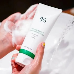 DR. CEURACLE Tea Tree Purifine Cleansing Foam 150g