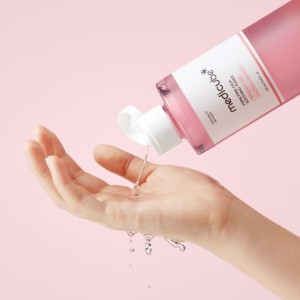 MEDICUBE PDRN Pink Cica Soothing Toner 250ml