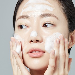 ETUDE Moistfull Collagen Cleansing Foam 150g