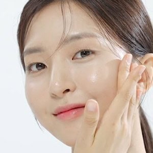 DR. CEURACLE Vegan Kombucha Tea Essence 18ml