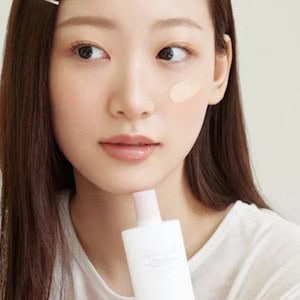 SKIN1004 Madagascar Centella Poremizing Velvet Finish Sunscreen 50ml