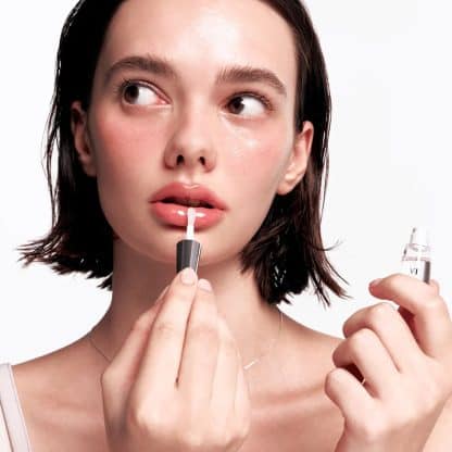 vt cosmetics reedle shot lip plumper